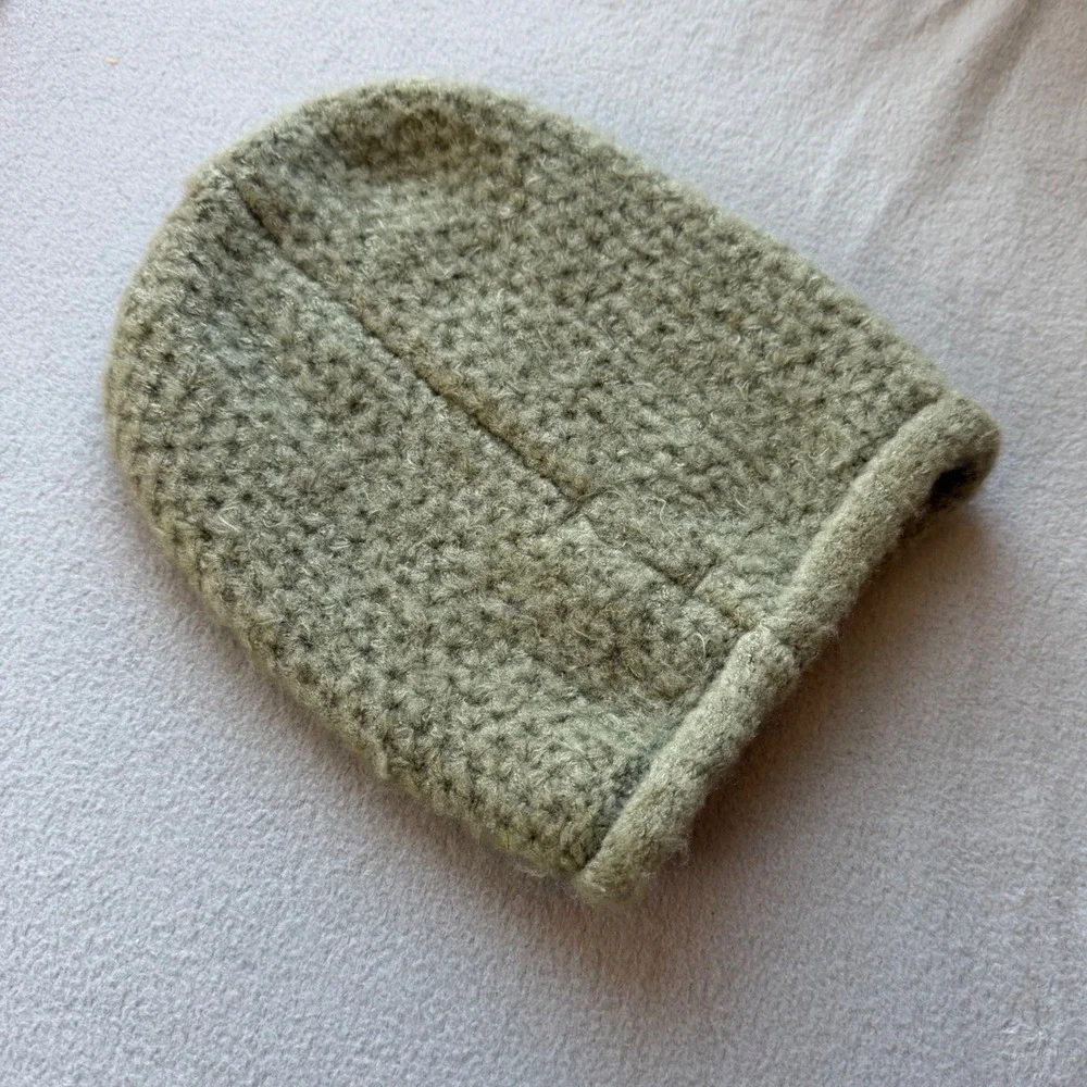 Free People Sage Green Knit Slouchy Beanie Boho Indie Cabincore 90s Grunge Hat